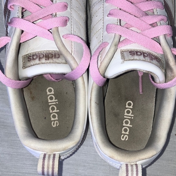 Adidas Women's size 8 White Sneakers with shimmery Pink Stripes - Picture 4 of 16